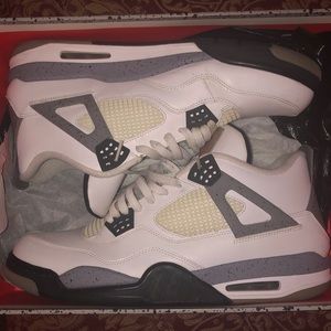 Air Jordan Retro 4s Cement Greys